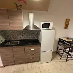 https://alex-comfort-house.barihotels.org