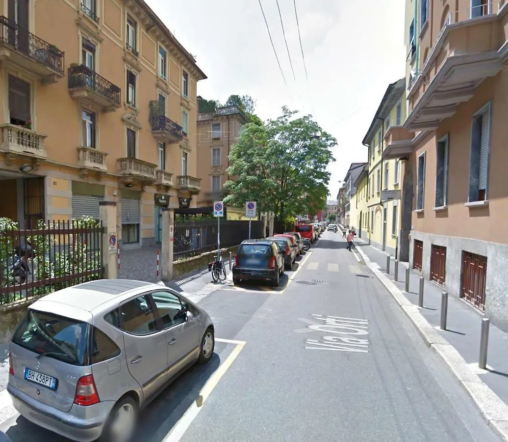 Cozy Central Studio - Porta Romana Apartment Milan